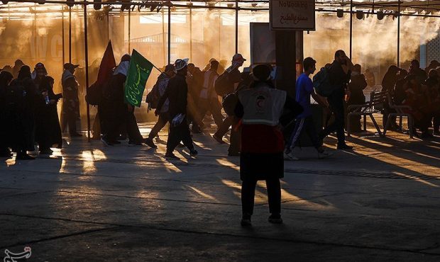 بازگشت زائران عتبات از عراق/ ازدحام جمعیت در زرباطیه+ فیلم بازگشت زائران عتبات از عراق/ ازدحام جمعیت در زرباطیه+ فیلم